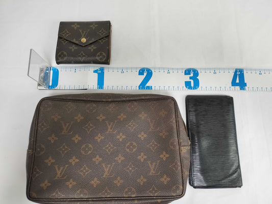 LOUIS VUITTON Epi True Towel/W-hook set wallet