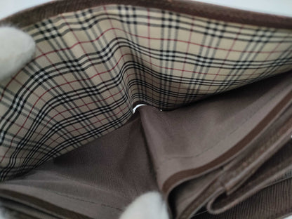 LOUIS VUITTON/Burberry/Gucci Wallet and Accessory Set 