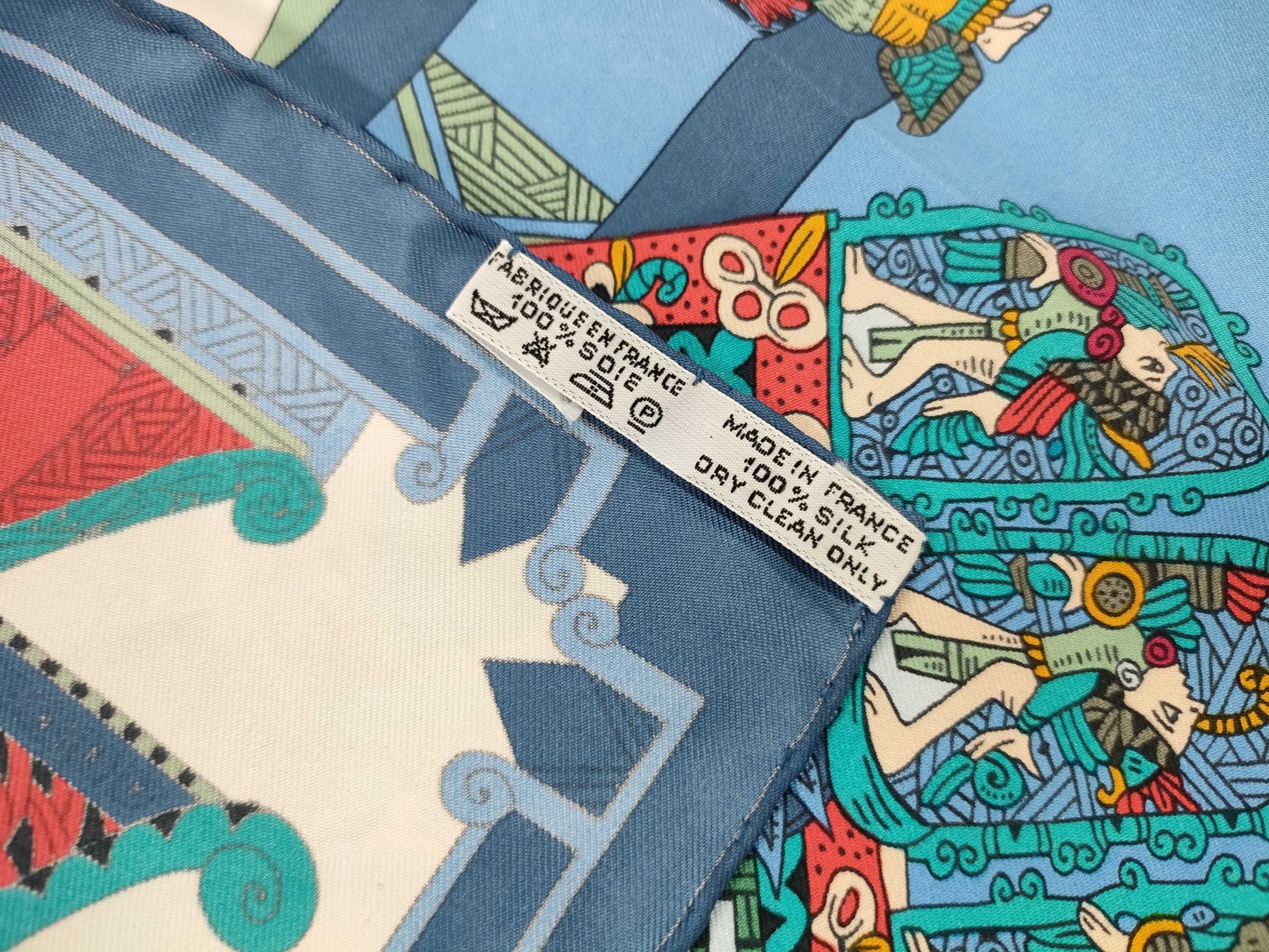HERMES Carré Celestial Bodies and Sun Scarf