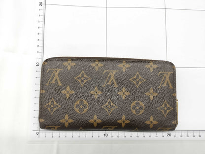 LOUIS VUITTON Monogram Zippy Wallet Monogram Wallet