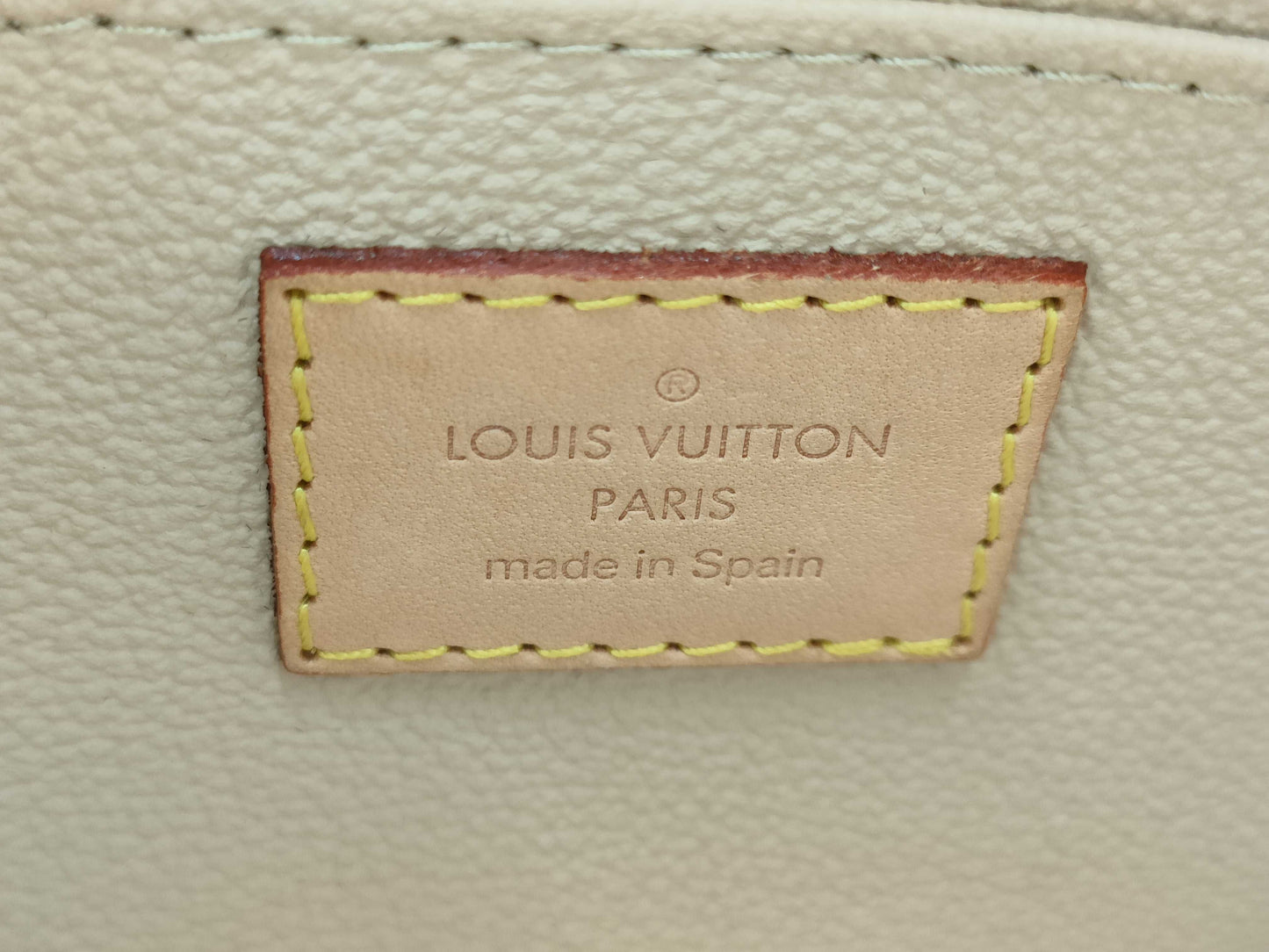 LOUIS VUITTON Monogram Pochette Cosmetic Pouch
