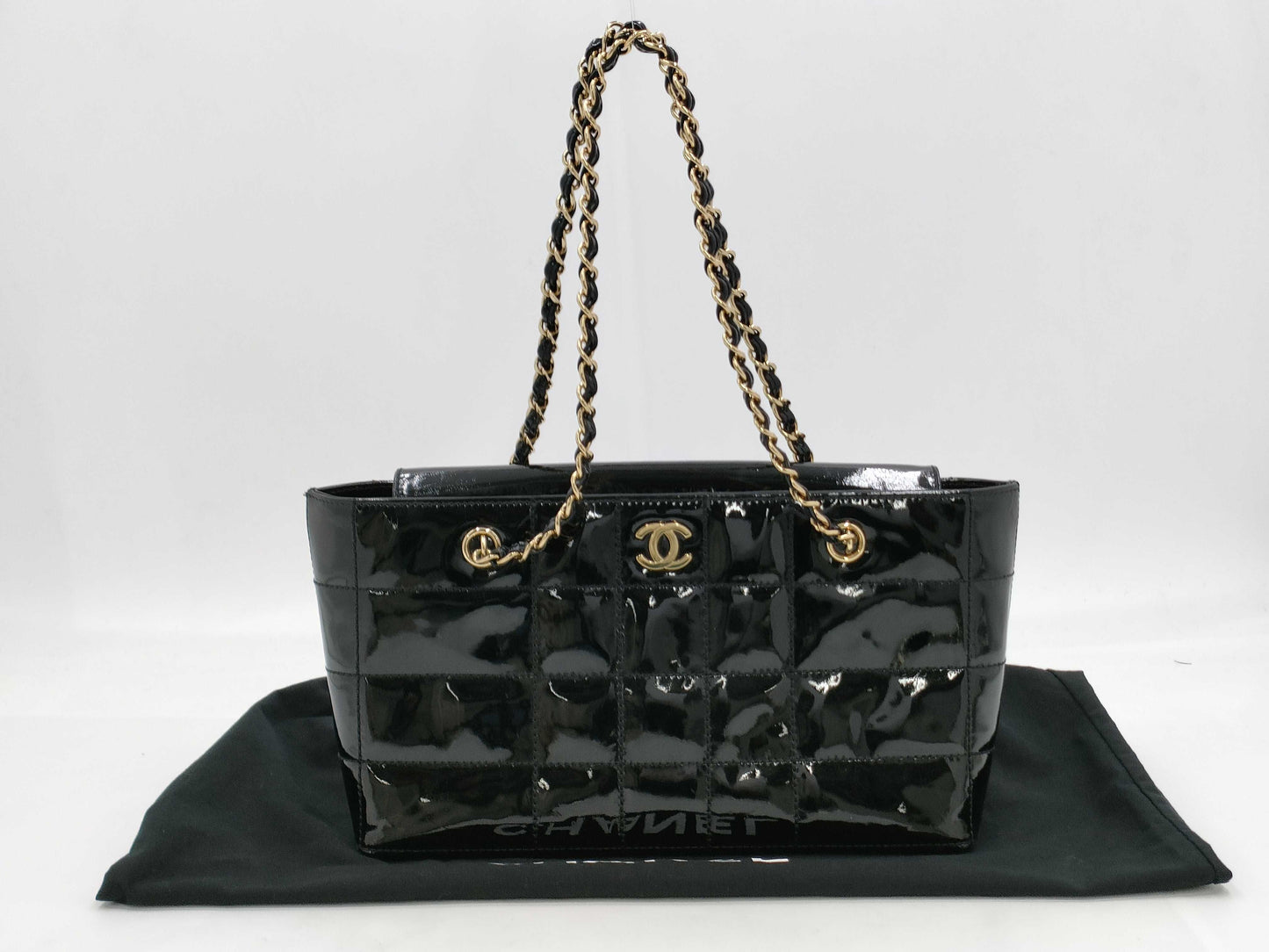 CHANEL Chocolate Bar Enamel Chain Shoulder Bag