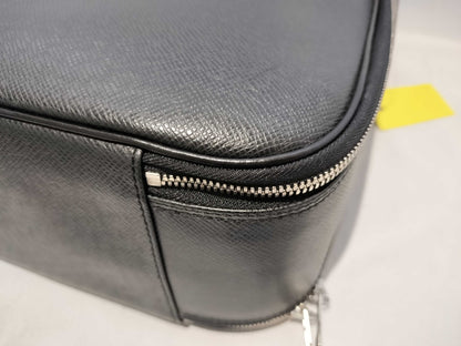 LOUIS VUITTON Taiga Tula/2WAY Handbag