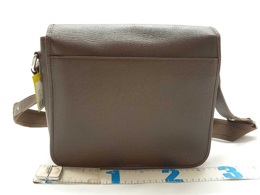 LOUIS VUITTON Taiga Andrei/Brown Shoulder Bag