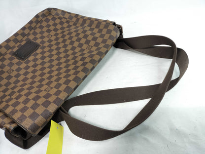 LOUIS VUITTON Damier N51212 Brooklyn GM Shoulder Bag