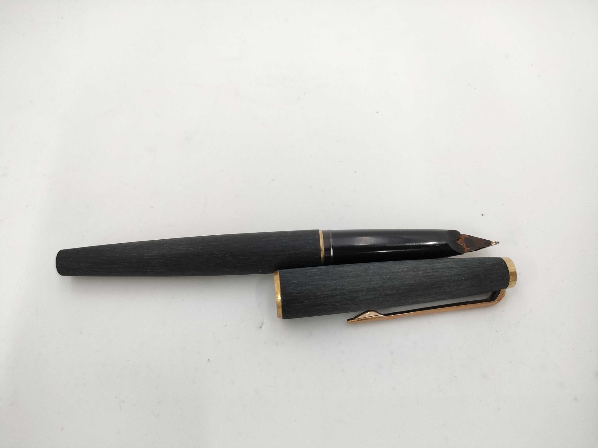 MONTBLANC Montblanc 585 Fountain Pen