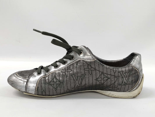 LOUIS VUITTON Monogram Stitch Sneakers