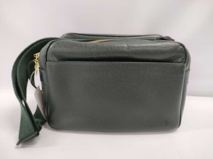 LOUIS VUITTON Taiga Reporter M30154 Shoulder Bag