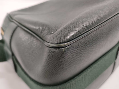 LOUIS VUITTON Taiga Reporter M30154 Shoulder Bag