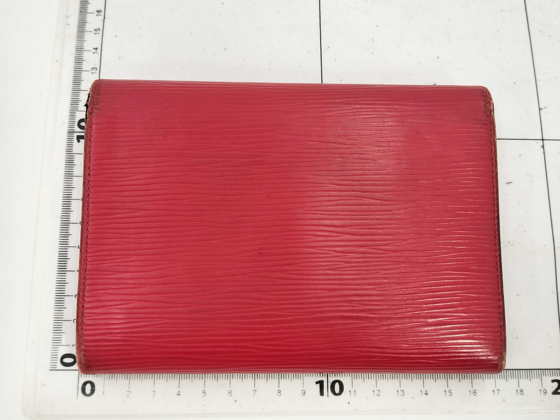 LOUIS VUITTON Epi M63717 Porte Tresor Etui Papier Wallet