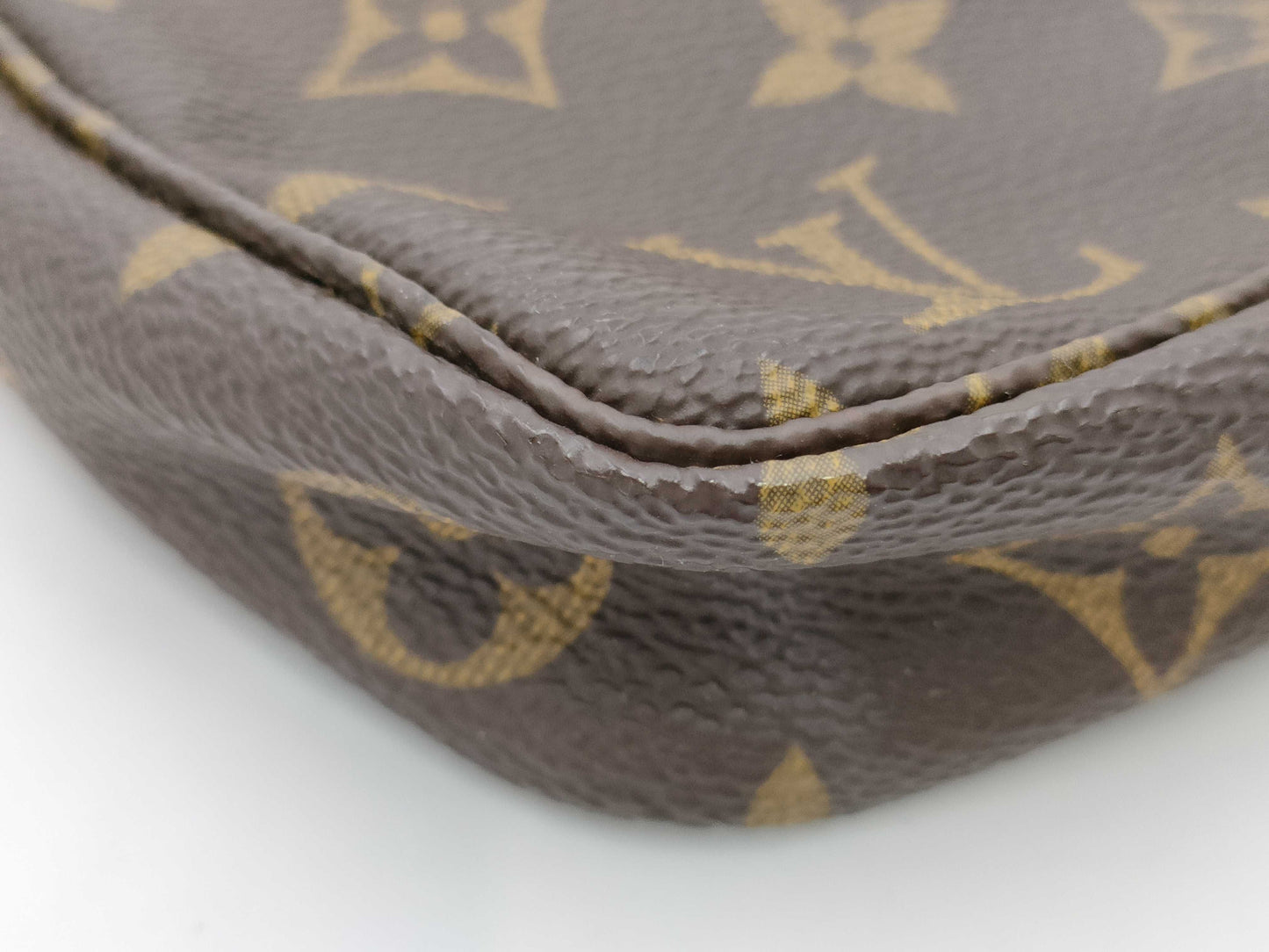 LOUIS VUITTON Monogram M40712 Pochette Accessoires Pouch