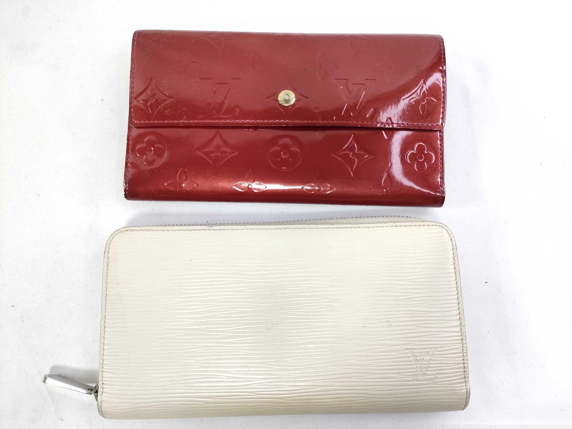 LOUIS VUITTON Epi/Vernis Round Wallet 