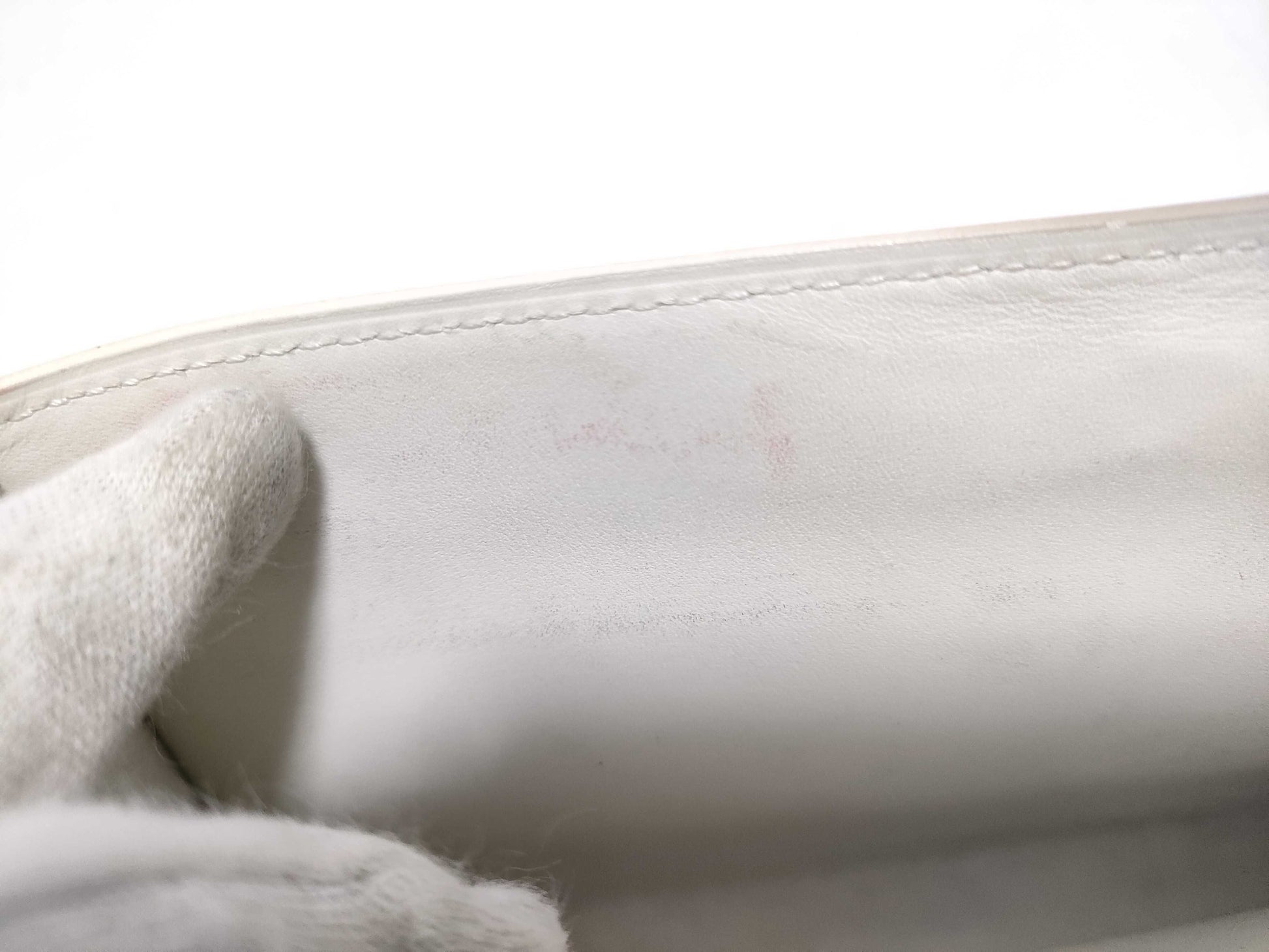 LOUIS VUITTON Vernis Portefeuille Sarah and other wallet sets