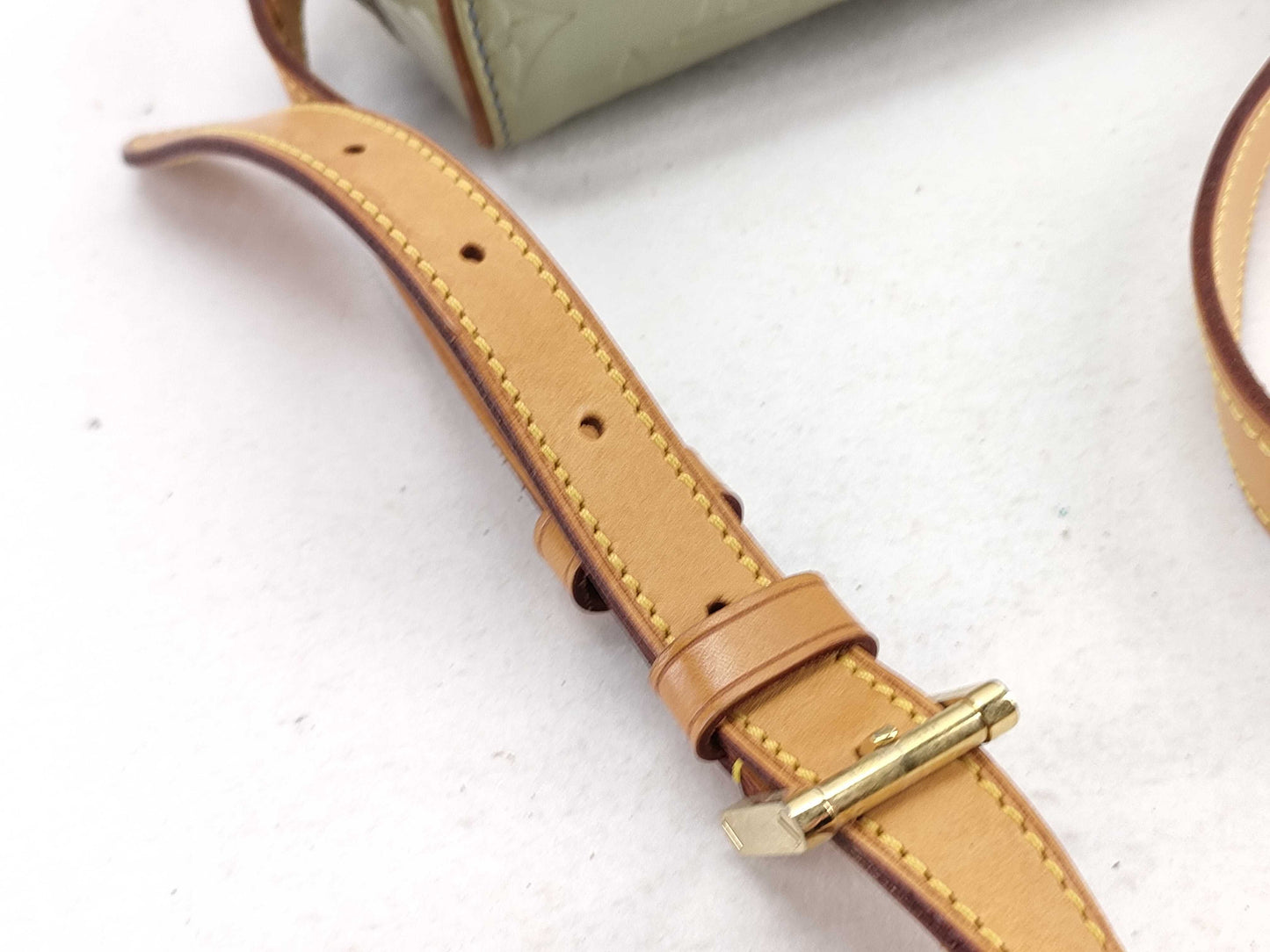 LOUIS VUITTON Vernis Sullivan Vertical Shoulder Bag