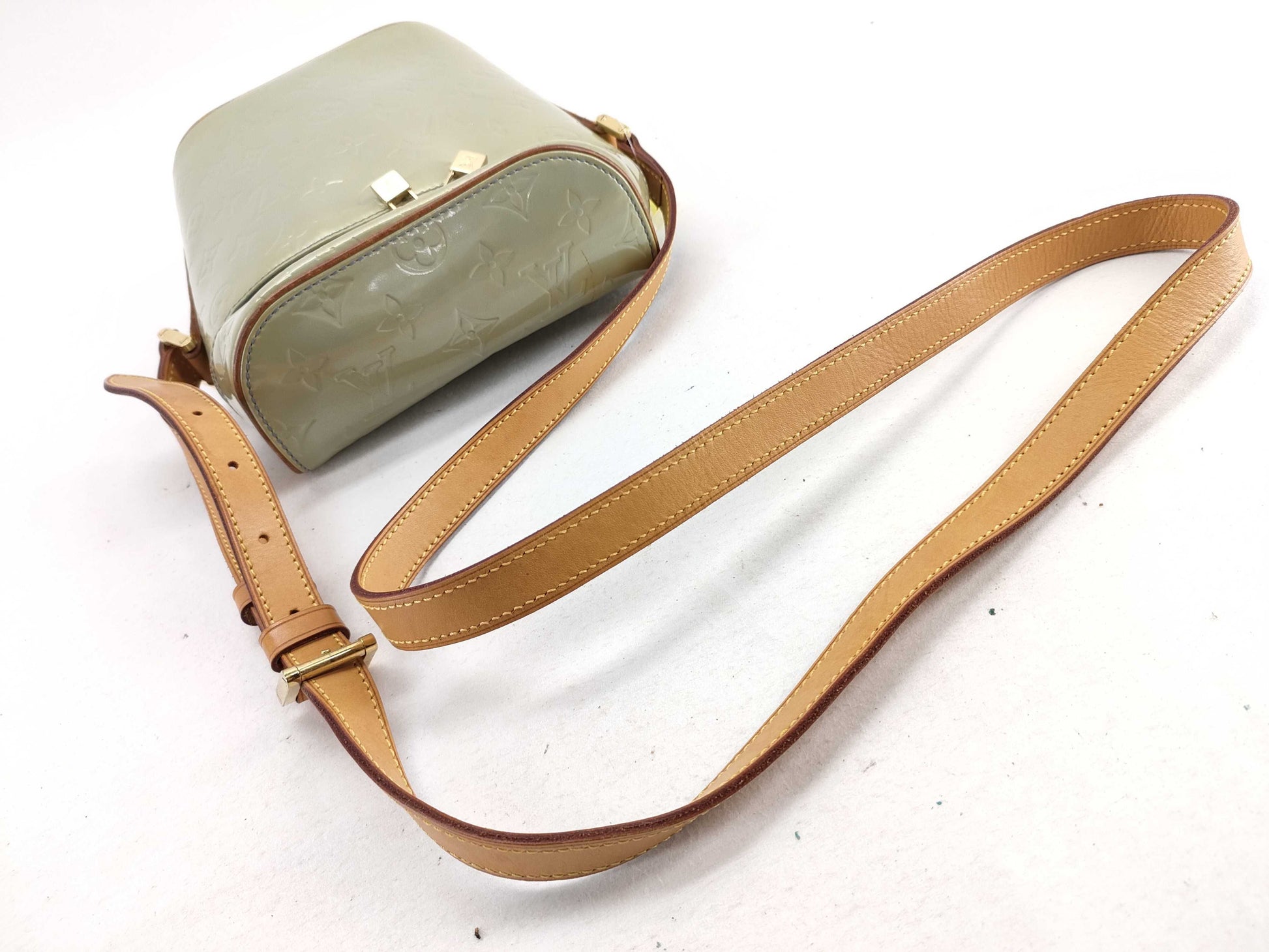 LOUIS VUITTON Vernis Sullivan Vertical Shoulder Bag