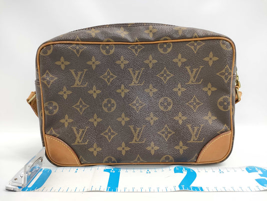 LOUIS VUITTON Monogram M51274 Trocadero Shoulder Bag