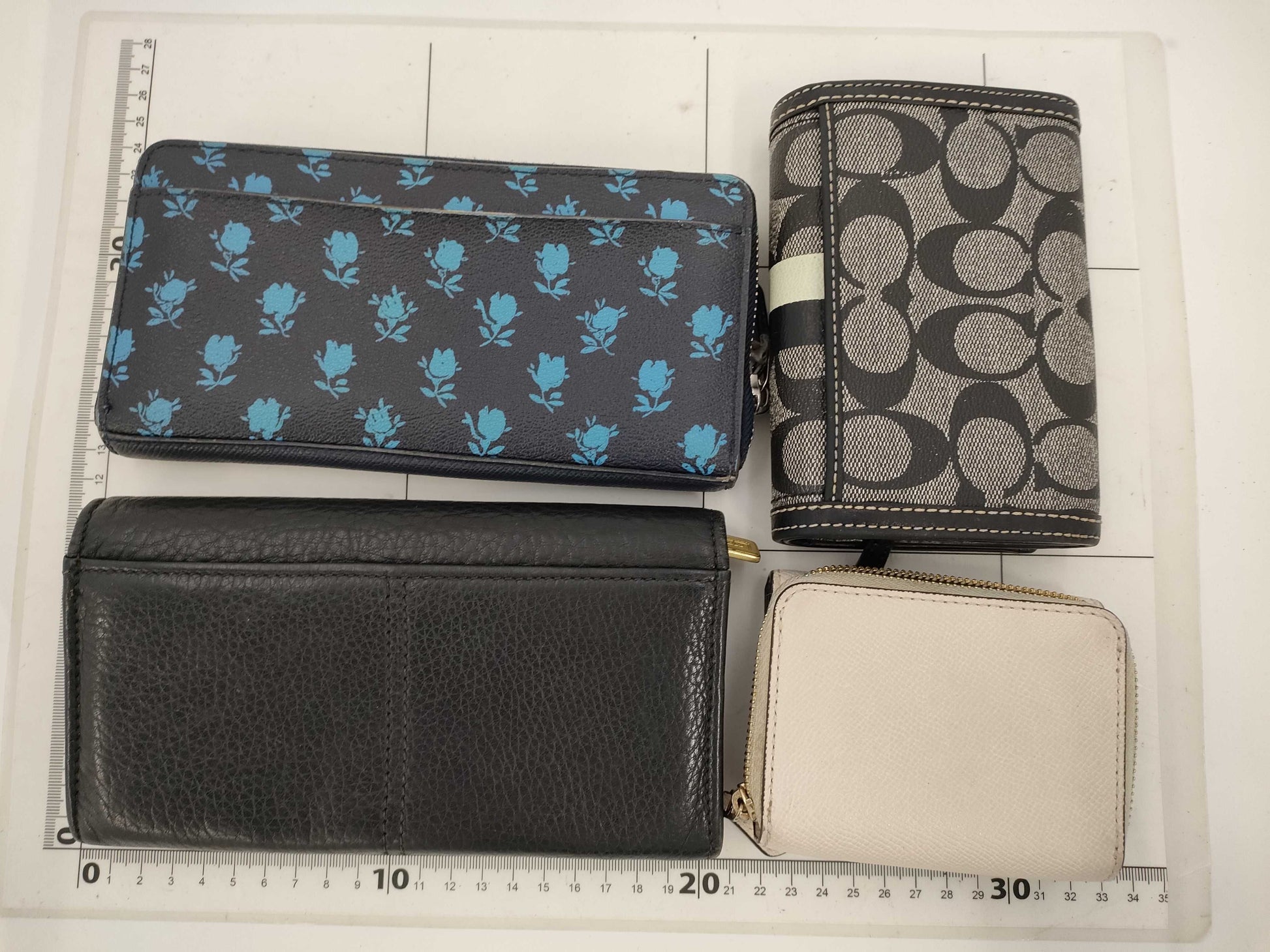 COACH Leather Signature Long Wallet and Tri-fold Wallet Set
