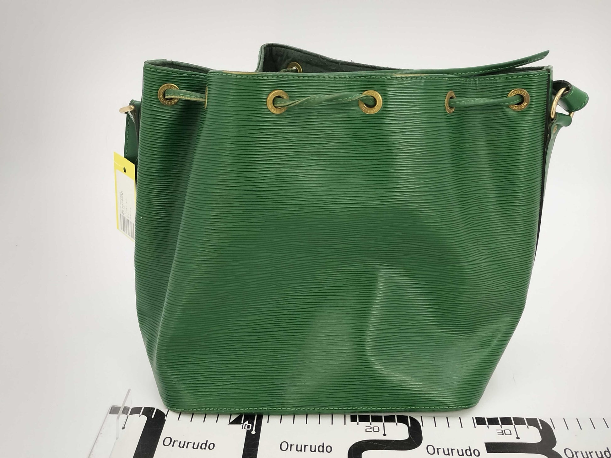 LOUIS VUITTON Epi Petit Noe Shoulder Bag