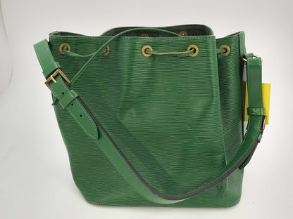 LOUIS VUITTON Epi Petit Noe Shoulder Bag