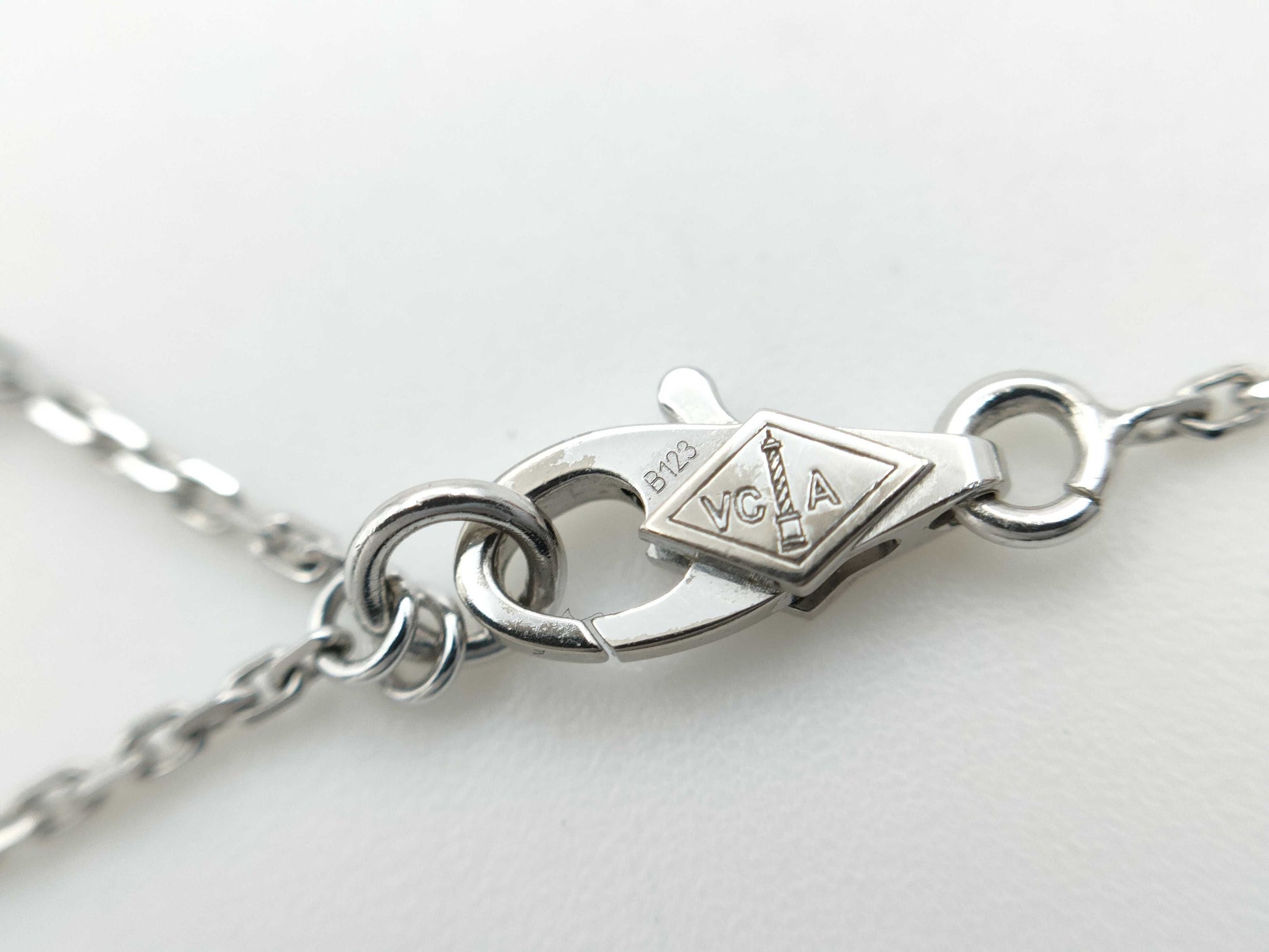 Van Cleef & Arpels Sweet Alhambra Diamond Necklace in WG Au750, 3.4g 