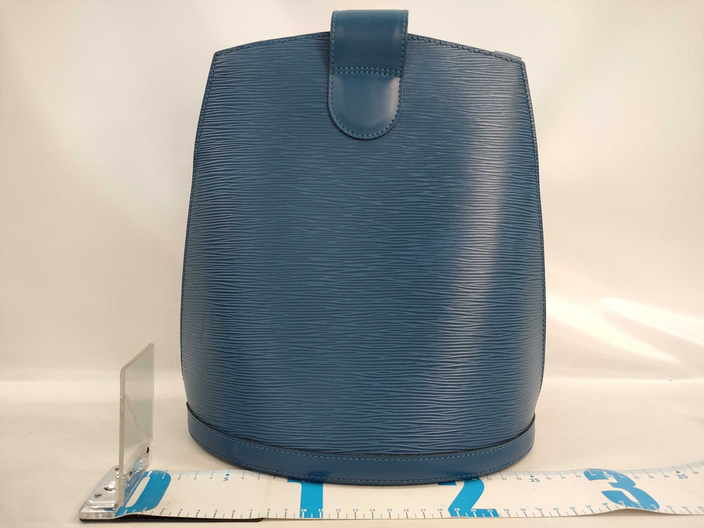 LOUIS VUITTON Epi Cluny Blue Shoulder Bag M52255