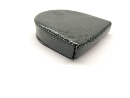 LOUIS VUITTON Taiga Coin Case Porte-Monnaie Chievette Coin Case