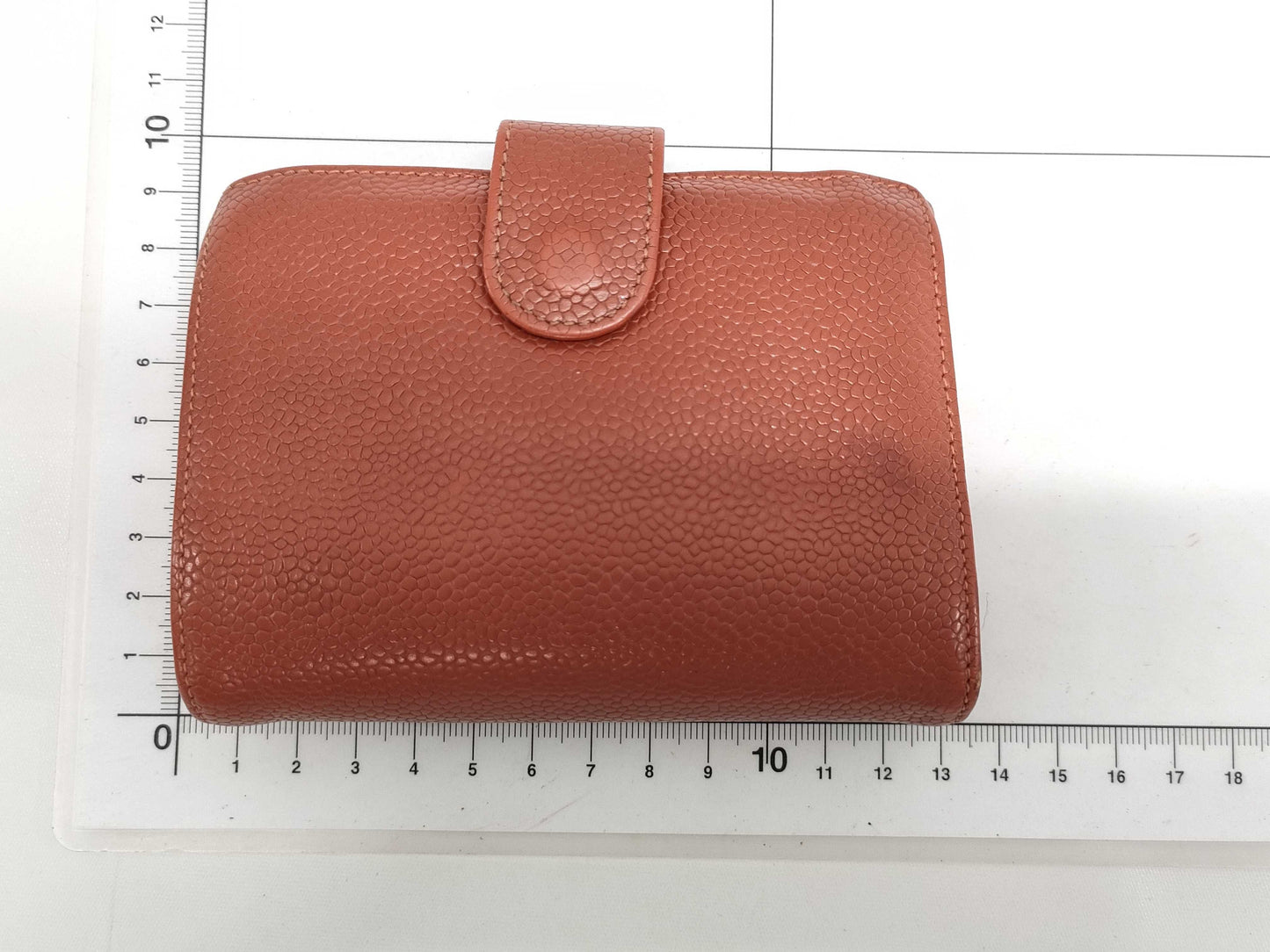 CHANEL Caviar Skin Wallet