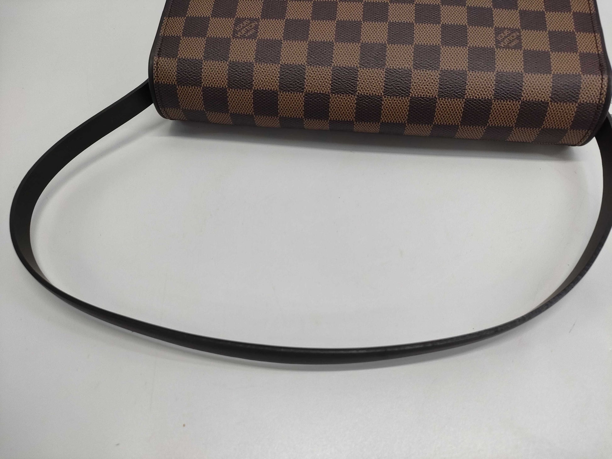 LOUIS VUITTON Damier N51150 Tribeca Long Handbag