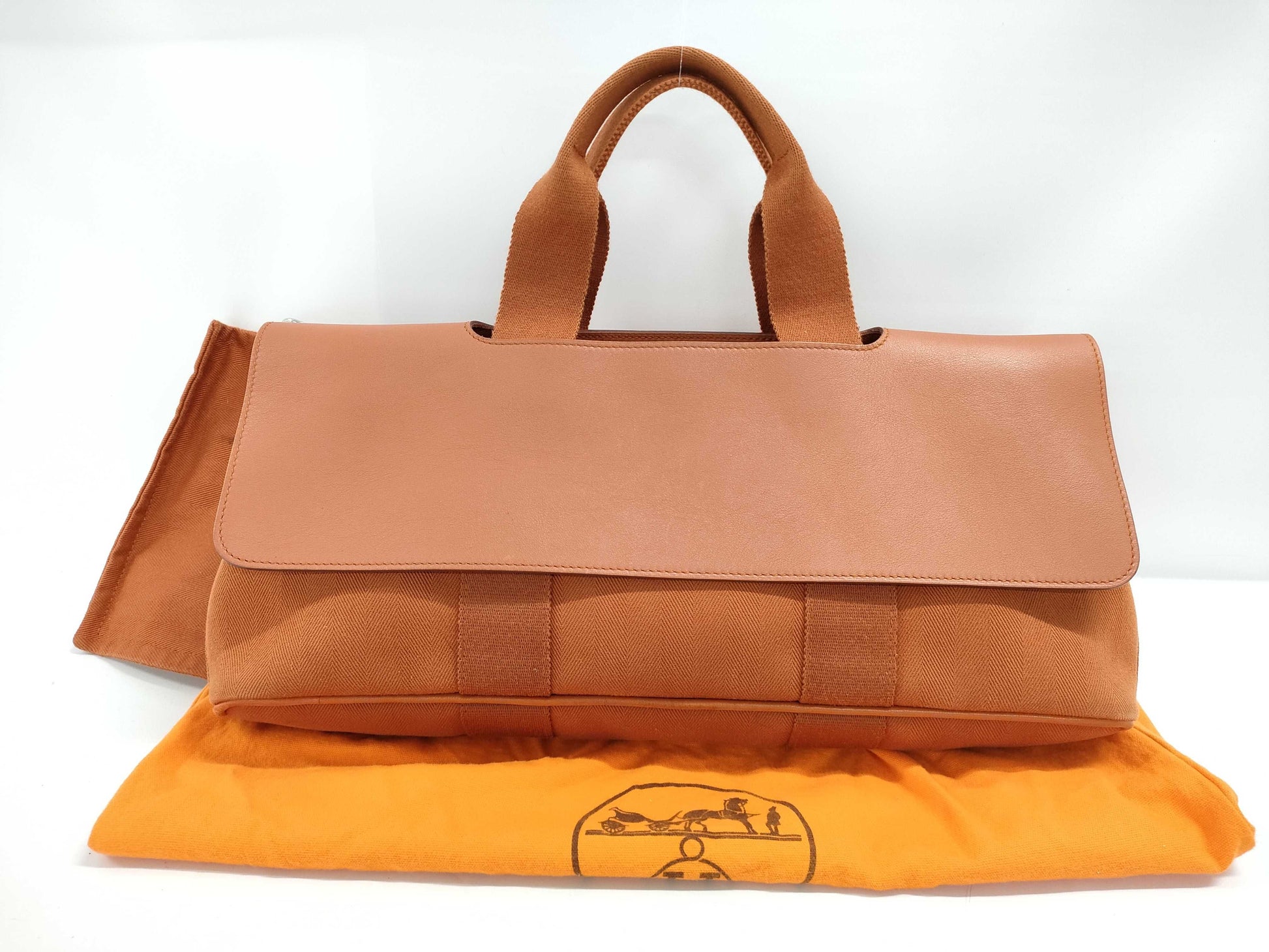 HERMES Valparaiso MM Long Handbag