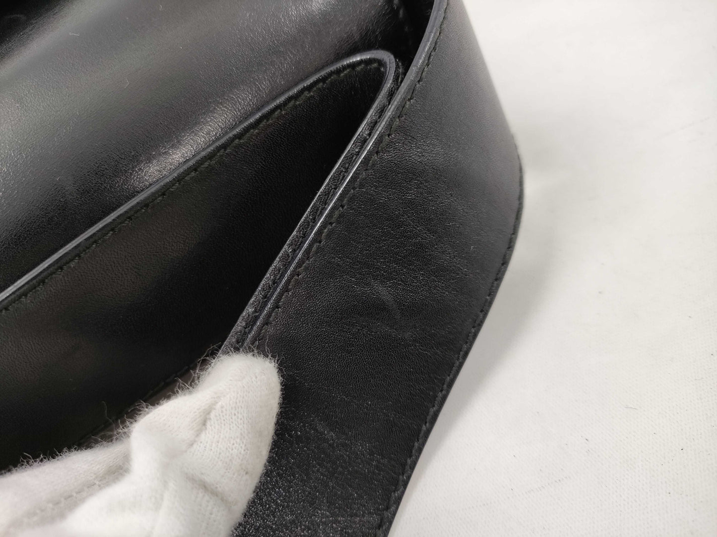 Salvatore Ferragamo Vara Leather Shoulder Bag