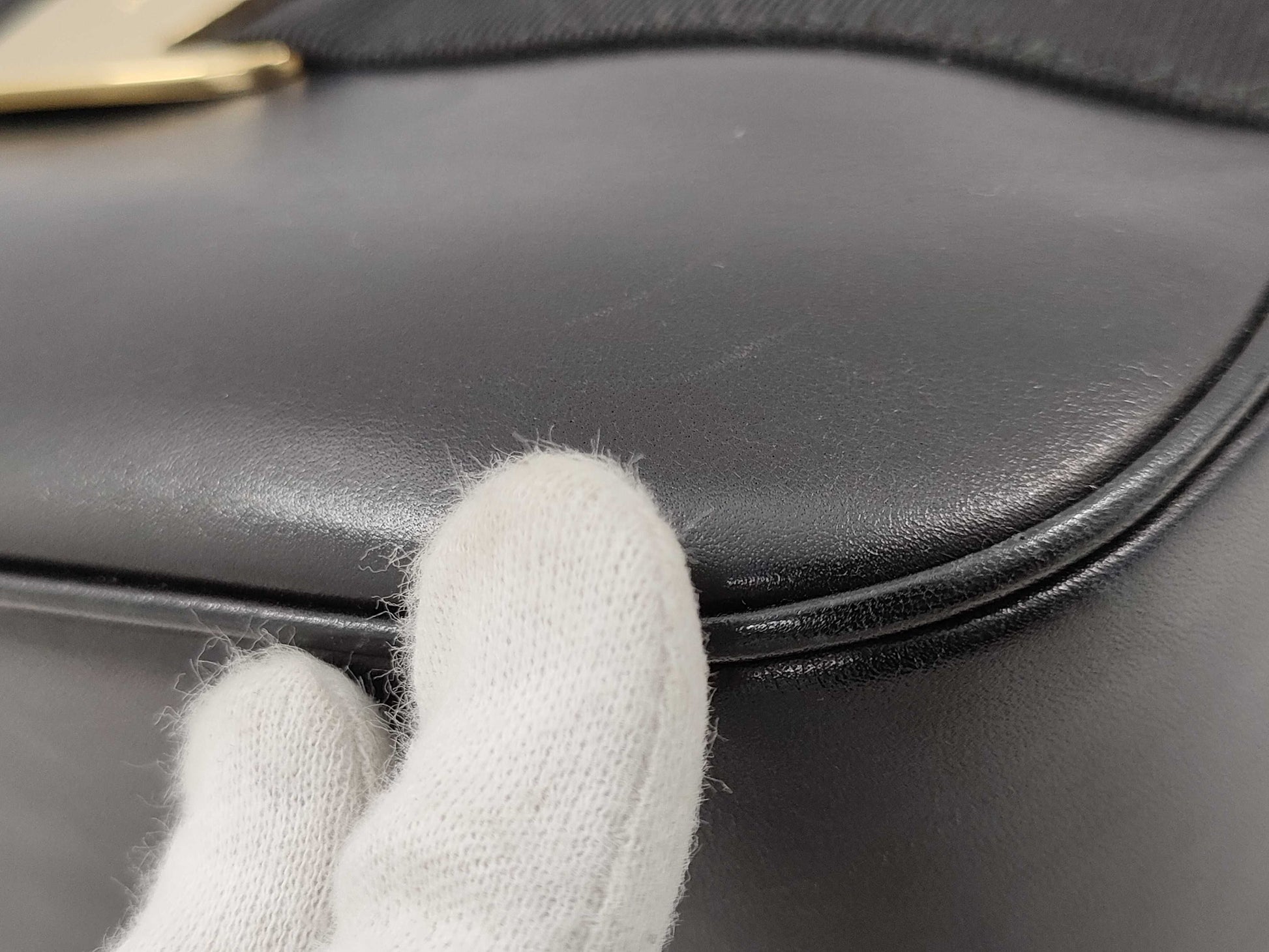 Salvatore Ferragamo Vara Leather Shoulder Bag