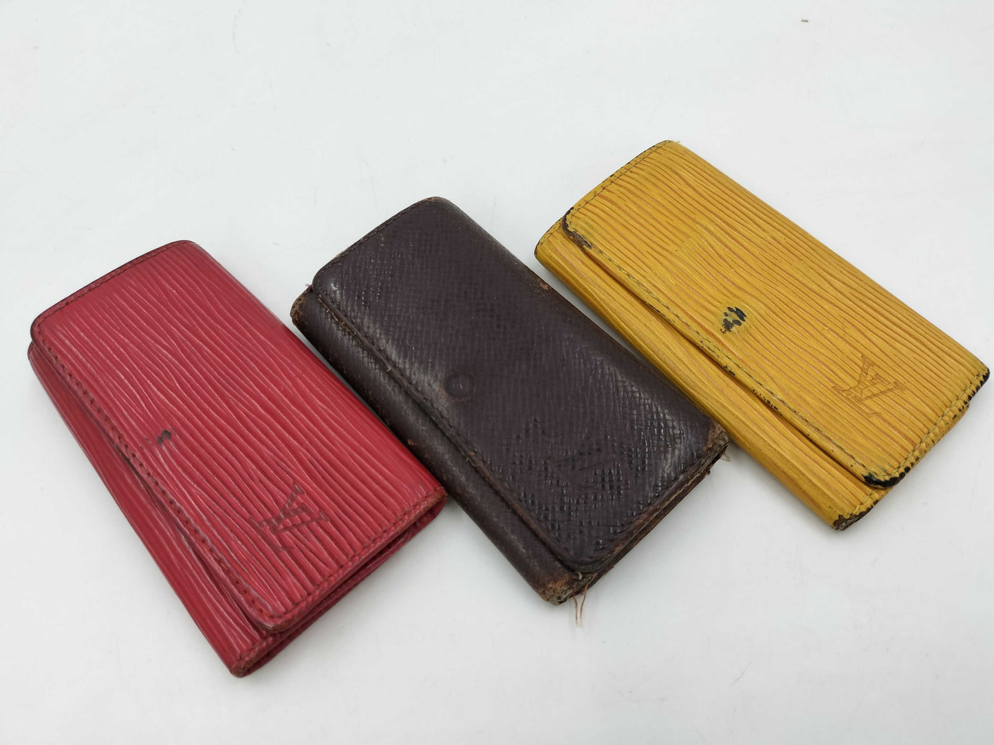 LOUIS VUITTON Epi Taiga Key Case/Key Holder 