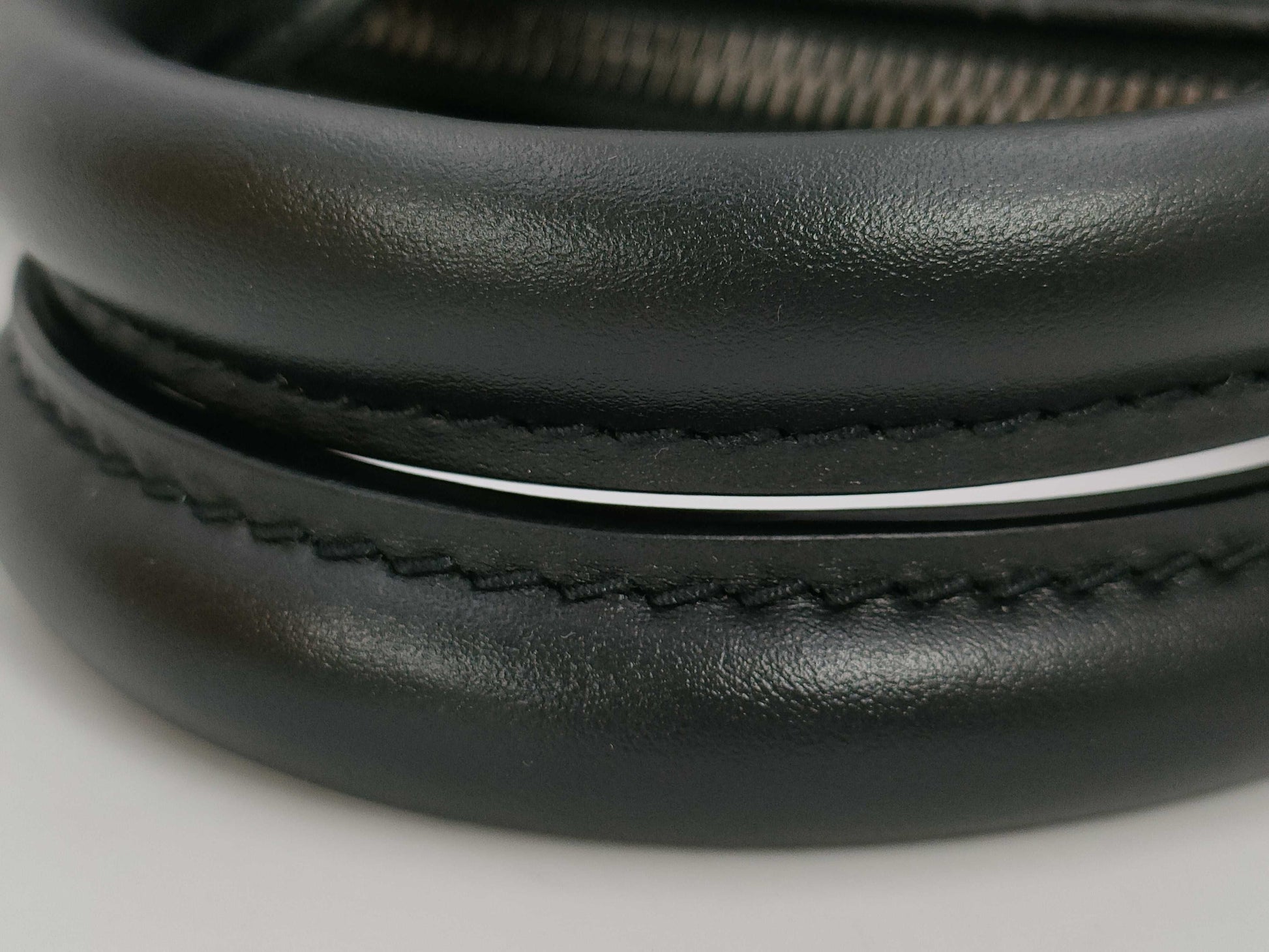 LOUIS VUITTON Monogram Eclipse Keepall Bandouliere 35 M46655 RFID Shoulder Bag