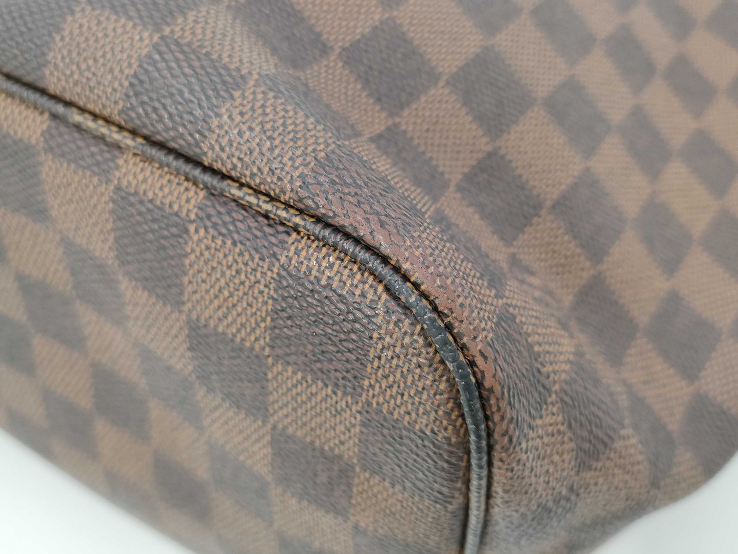 LOUIS VUITTON Damier N51105 Neverfull MM Tote Bag