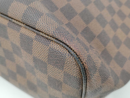 LOUIS VUITTON Damier N51105 Neverfull MM Tote Bag