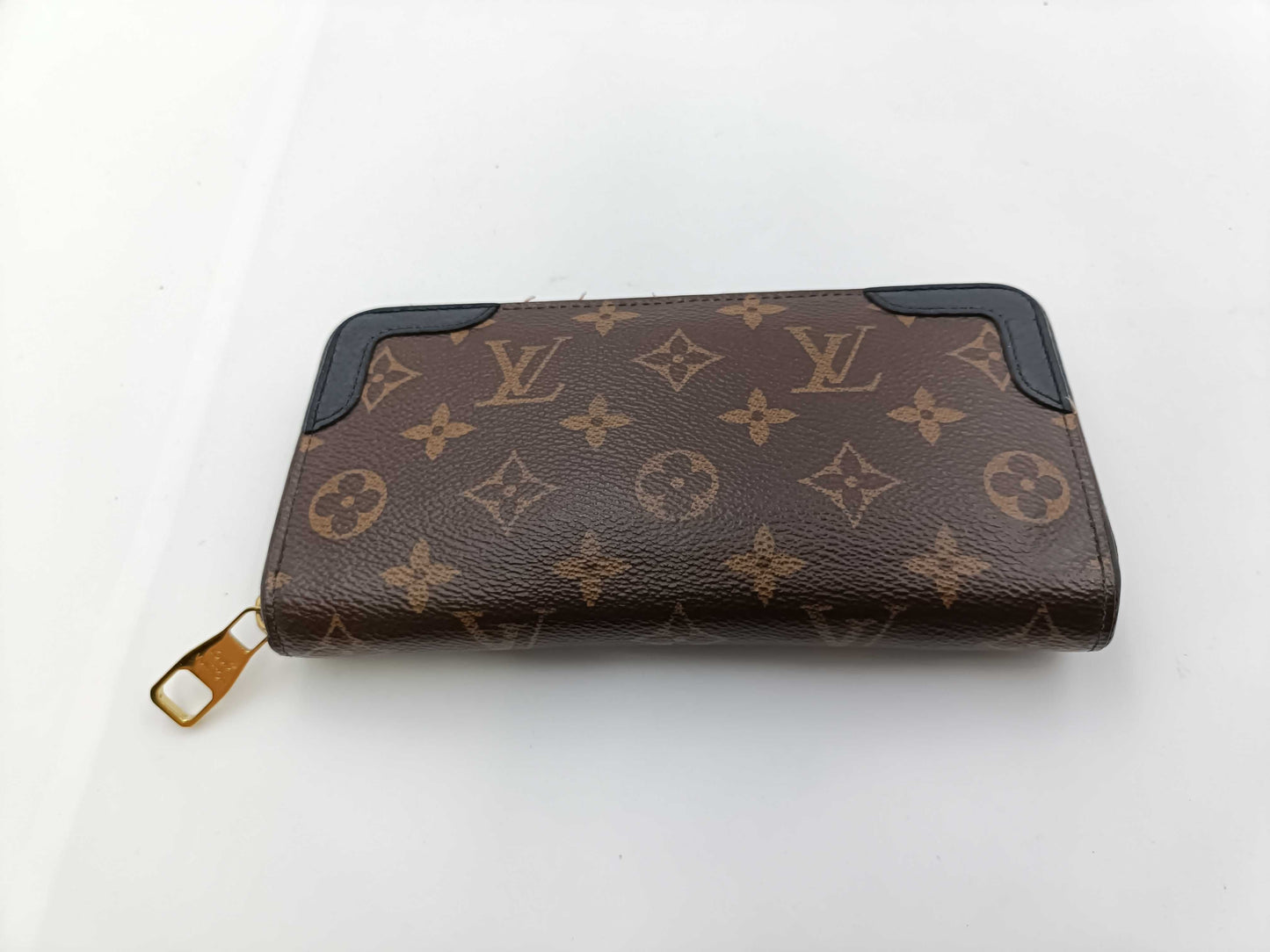 LOUIS VUITTON Monogram Zippy Wallet Retiro Wallet