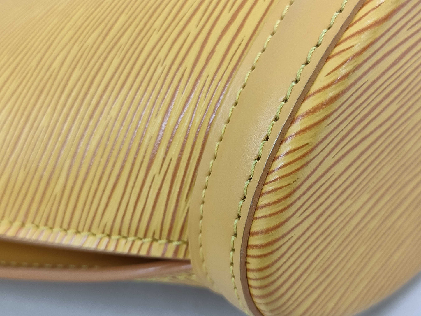 LOUIS VUITTON Epi Saint-Jacques Yellow Tote Bag