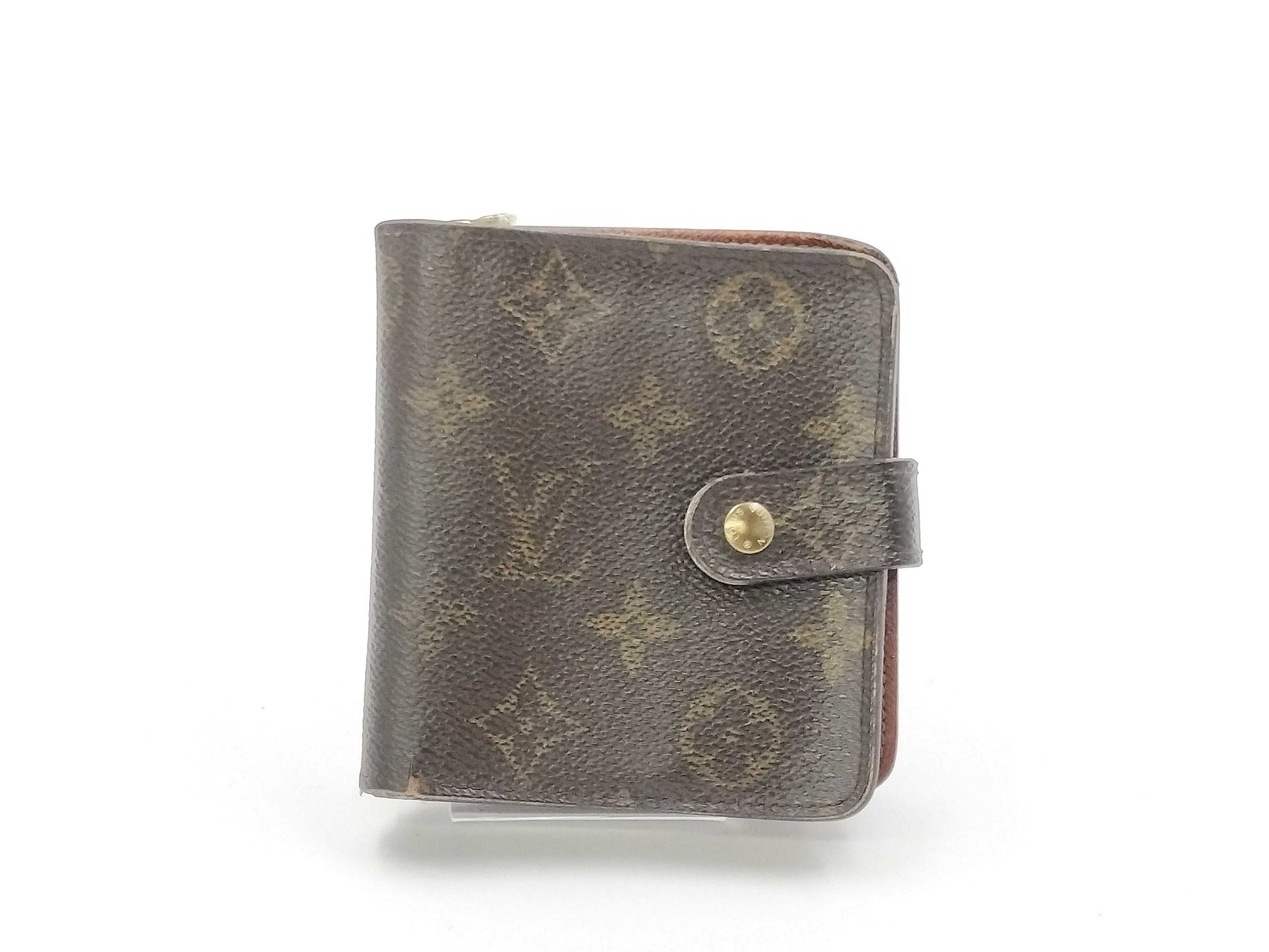 LOUIS VUITTON Monogram Compact Zip Wallet