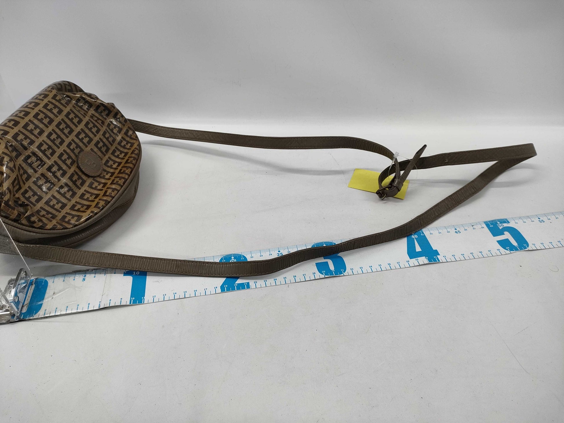 FENDI SAS enamel shoulder bag shoulder bag