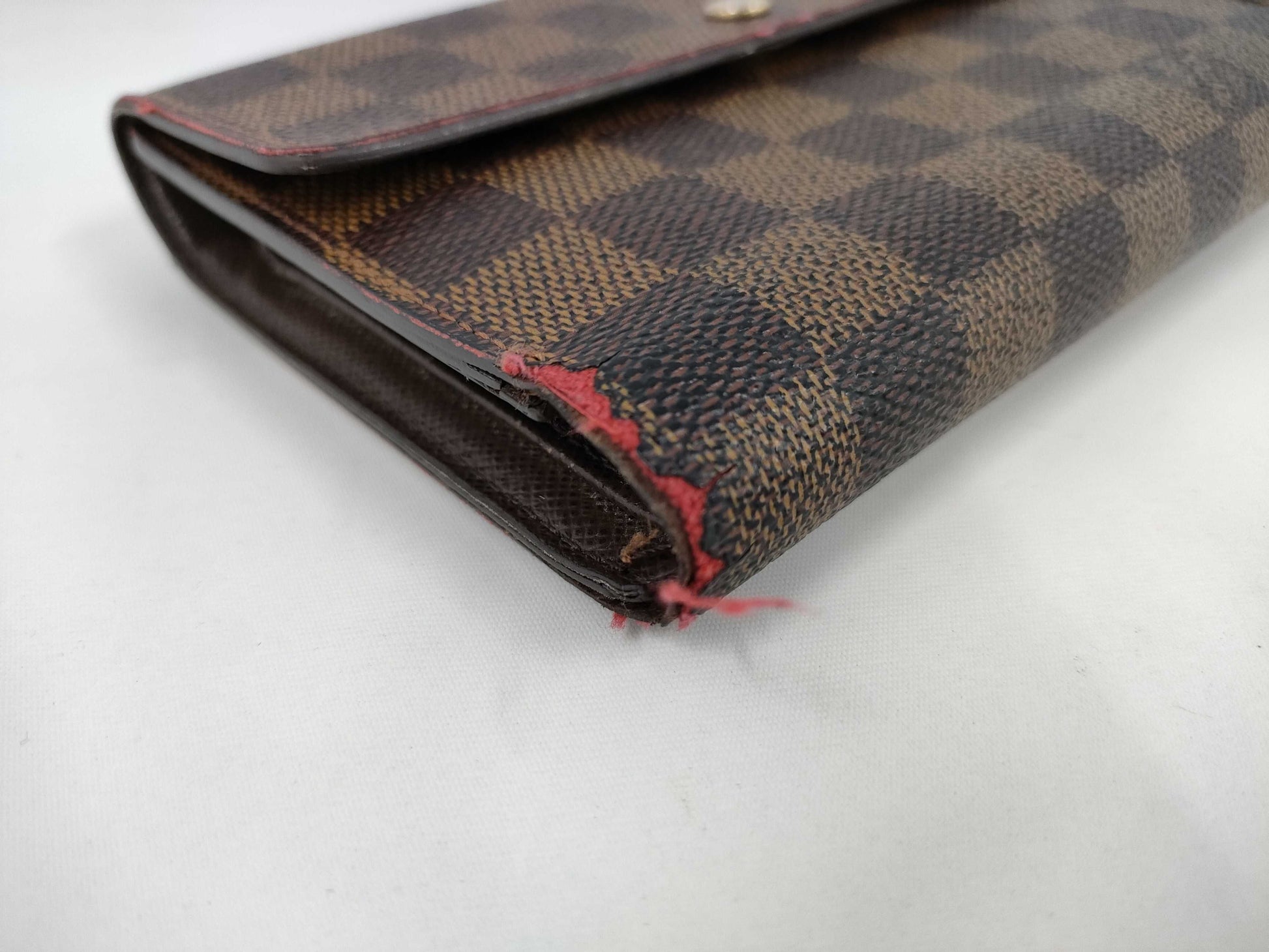 LOUIS VUITTON Damier Tri-fold Wallet