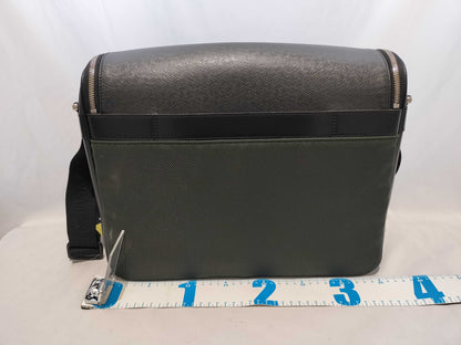 LOUIS VUITTON Taiga Taimir Shoulder Bag