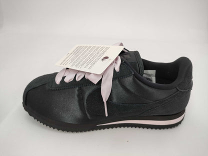 NIKE IH2014-010 Sneakers