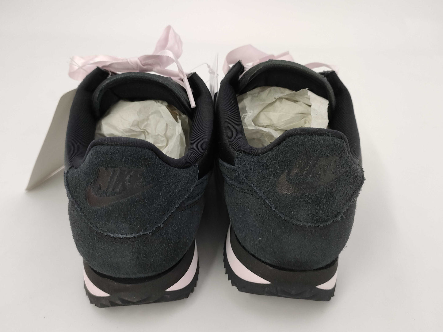 NIKE IH2014-010 Sneakers