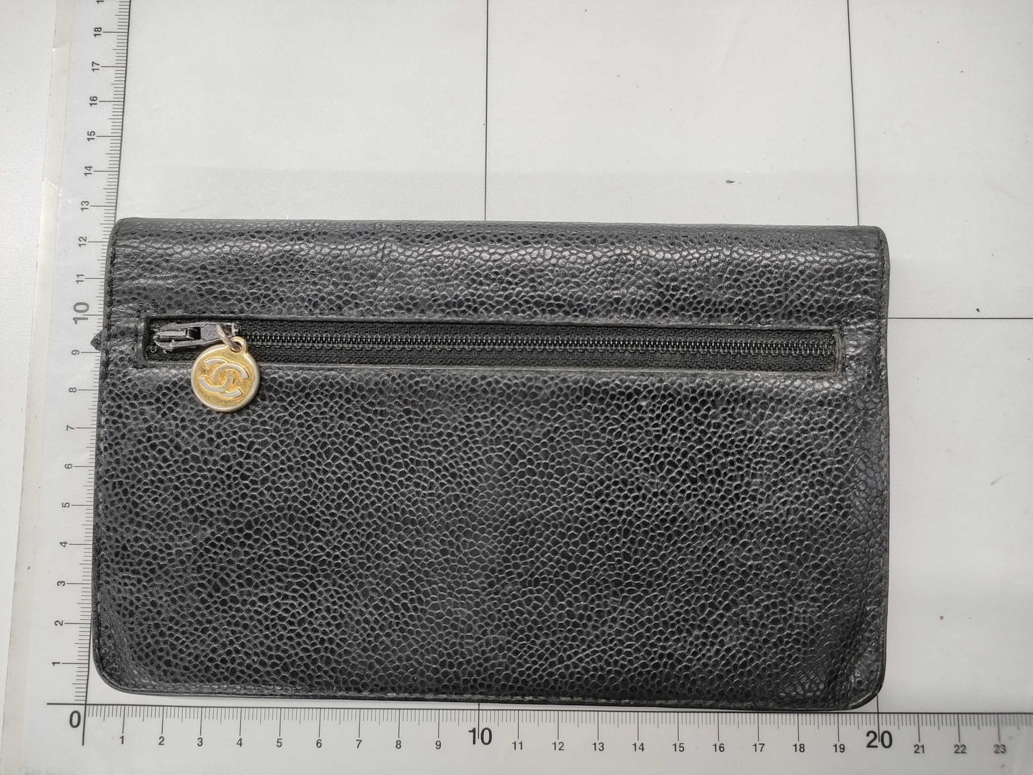 CHANEL Caviar Leather Wallet with Large Coco Mark