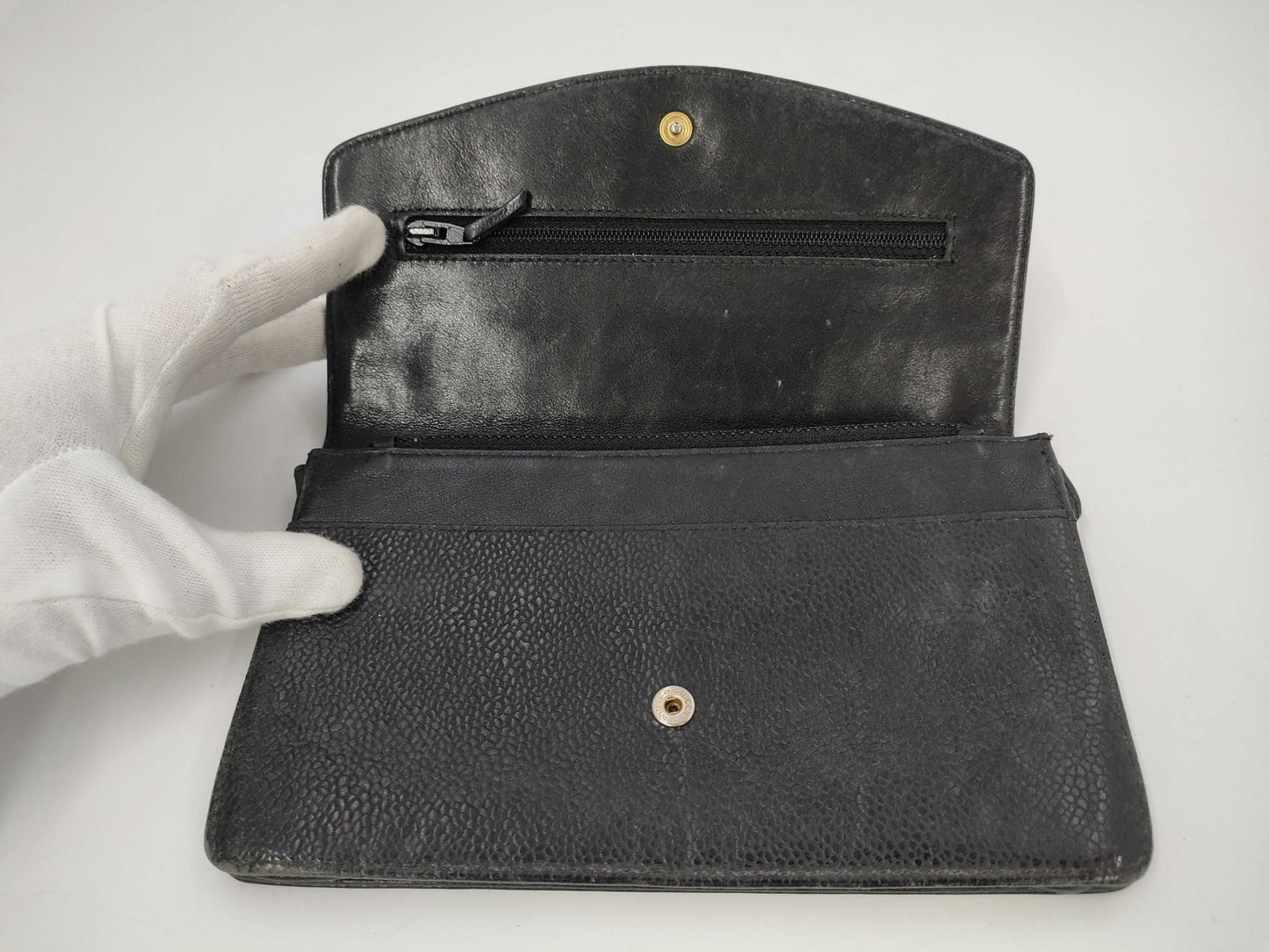 CHANEL Caviar Leather Wallet with Large Coco Mark