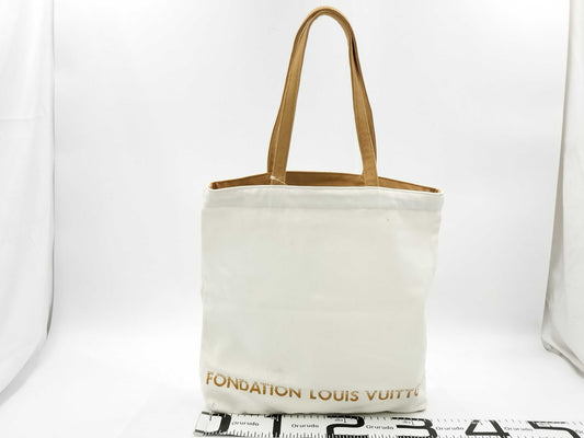 LOUIS VUITTON White Canvas Tote Bag, Fondation Museum Limited Edition