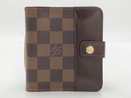 LOUIS VUITTON Damier N61668 Compact Zip Wallet