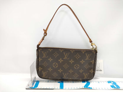 LOUIS VUITTON Monogram Accessoires M51980 Pouch