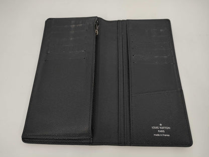 LOUIS VUITTON Taiga Brazza Taiga Wallet