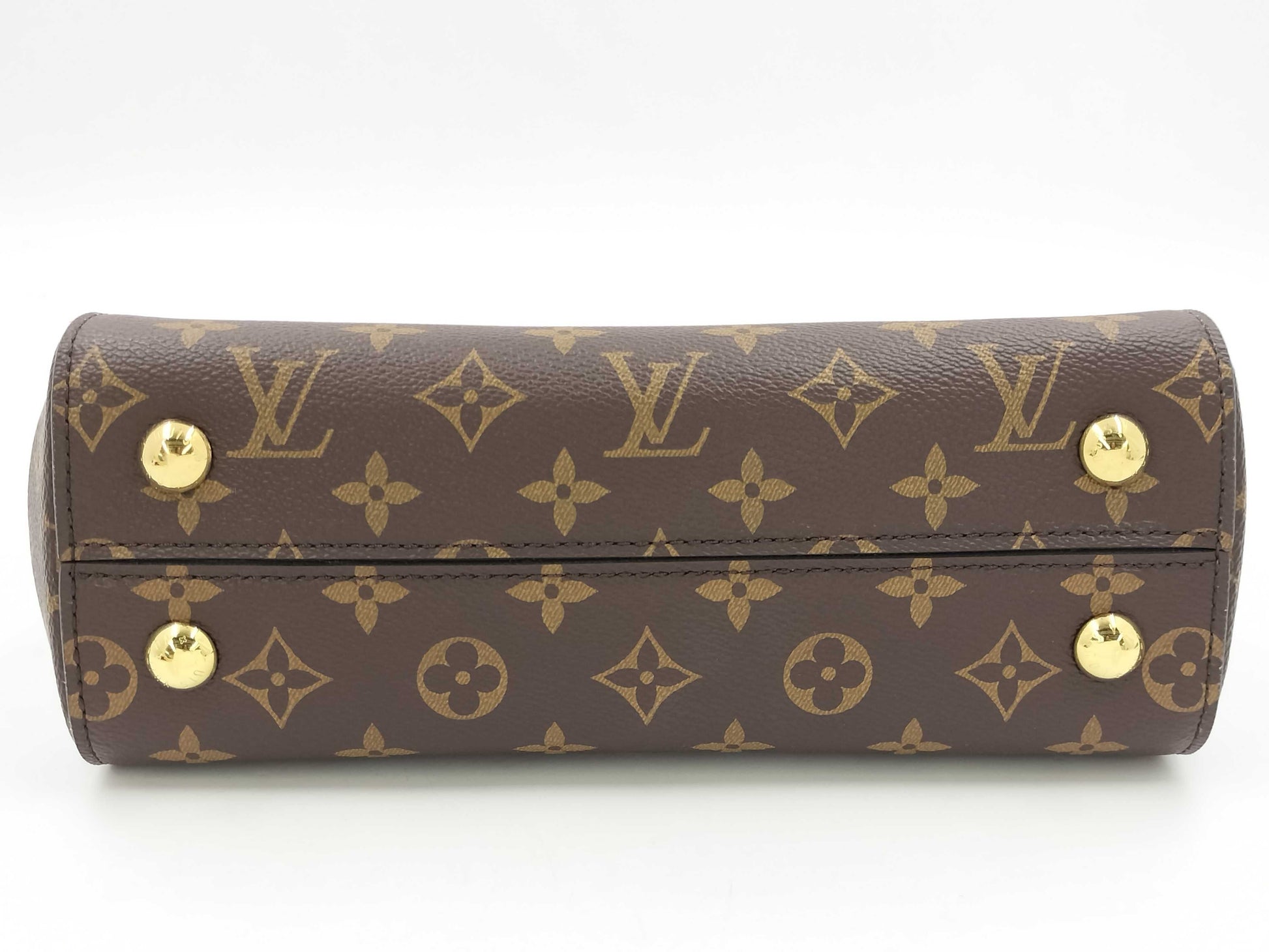 LOUIS VUITTON Monogram Cluny BB Bag